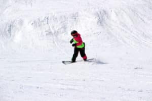 Kind auf Skiern
